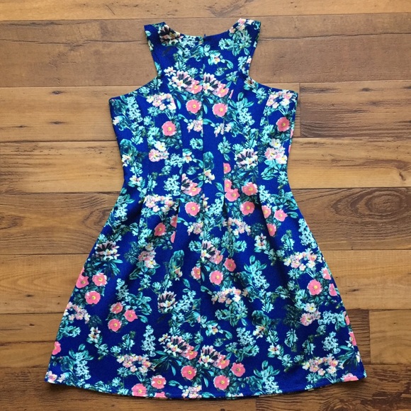 Pink Rose Floral Sleeveless Dress Med Valentine’s - Picture 2 of 3